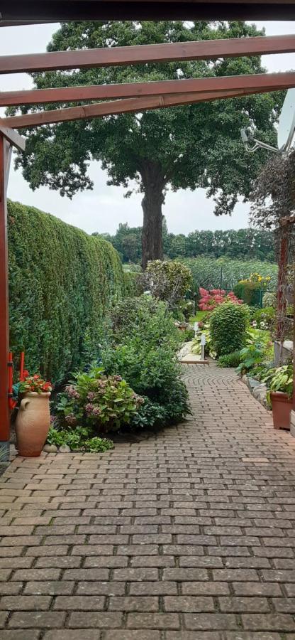 Bungalow Idylle Am See Neuruppin Exterior photo